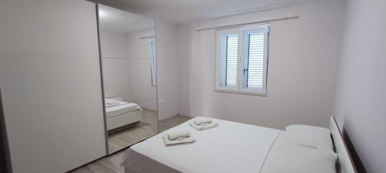 Smokva Lägenhet Zadar Exteriör bild