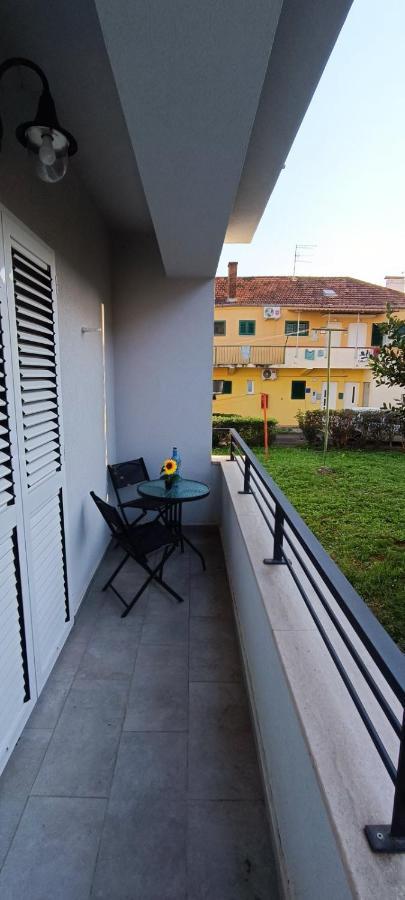 Smokva Lägenhet Zadar Exteriör bild